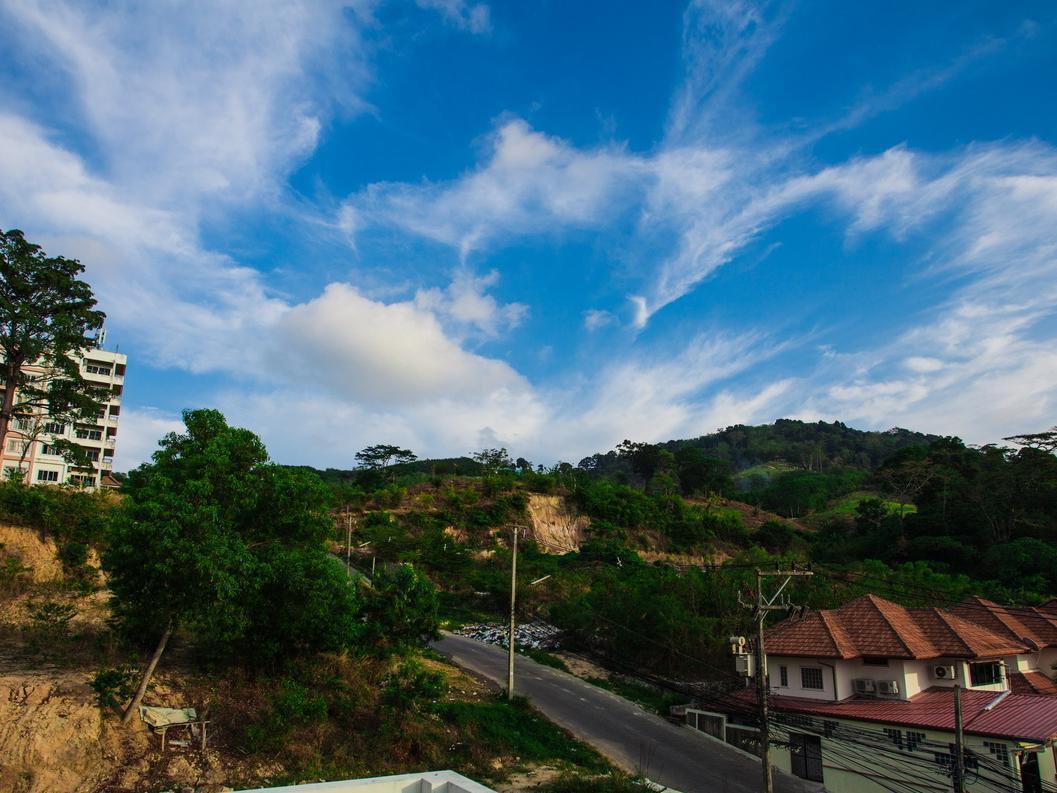 Only Blue Hotel Patong Exterior foto